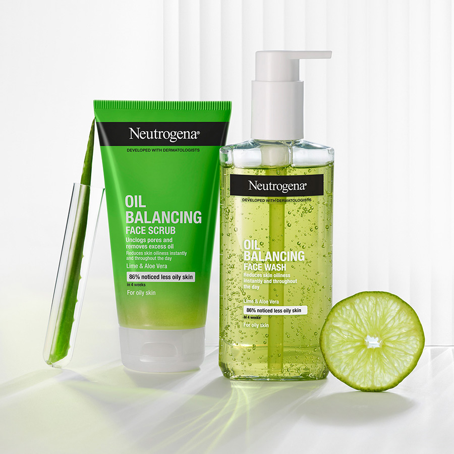 Neutrogena® Oil Balancing Lime & Aloe Vera Face Wash